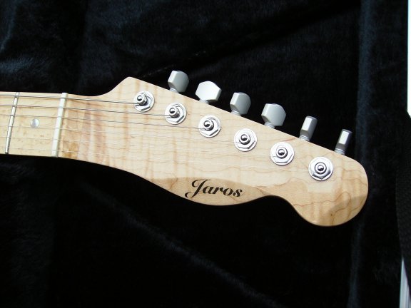 Jaros Logo'd head stock